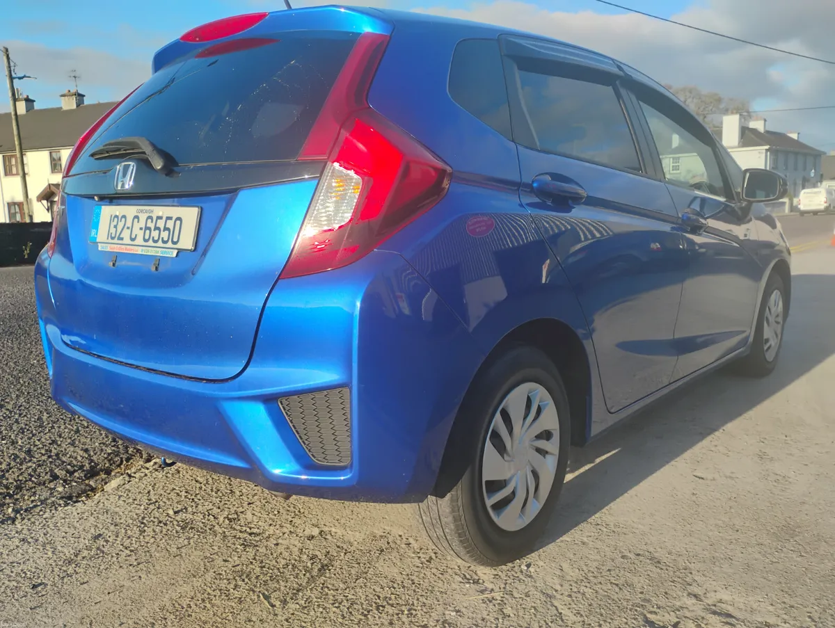 2013 HONDA FIT AUTOMATIC - Image 3