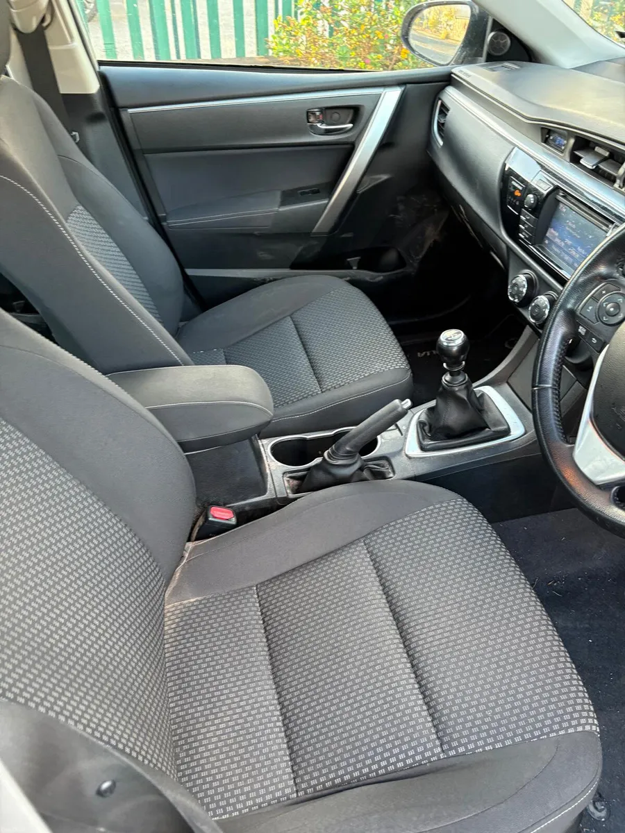 Toyota Corolla 2014 - Image 4