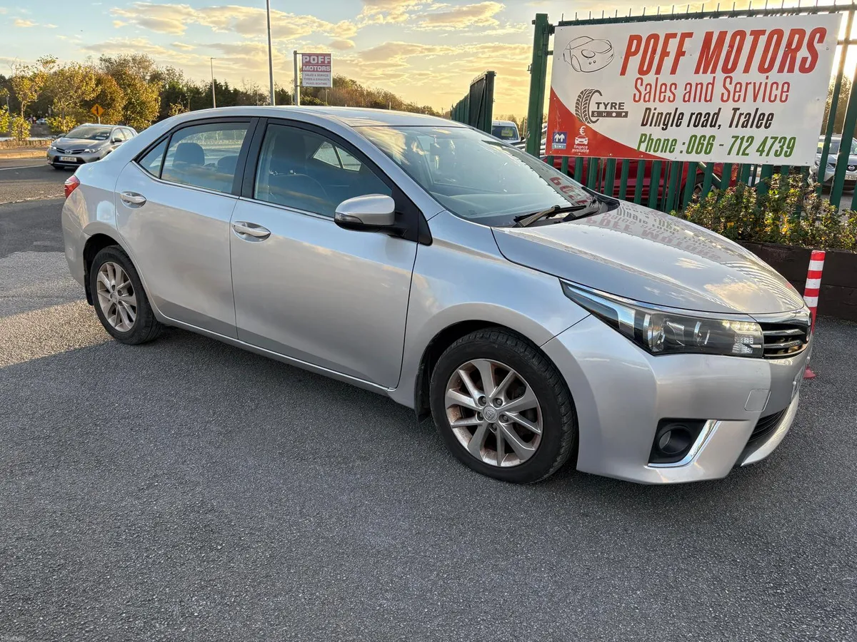 Toyota Corolla 2014 - Image 2