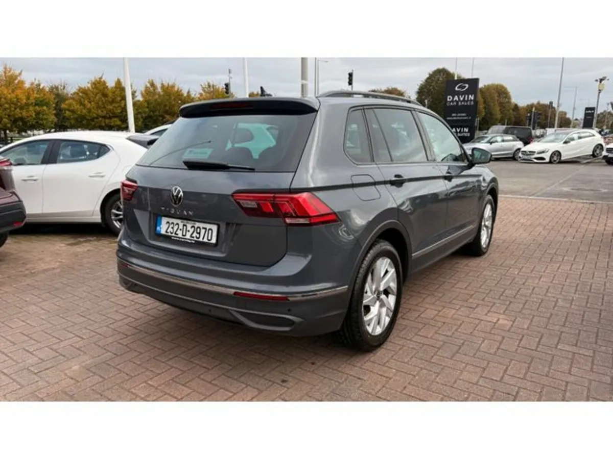 Volkswagen Tiguan Life 2.0tdi M6F 122HP 5 - Image 4