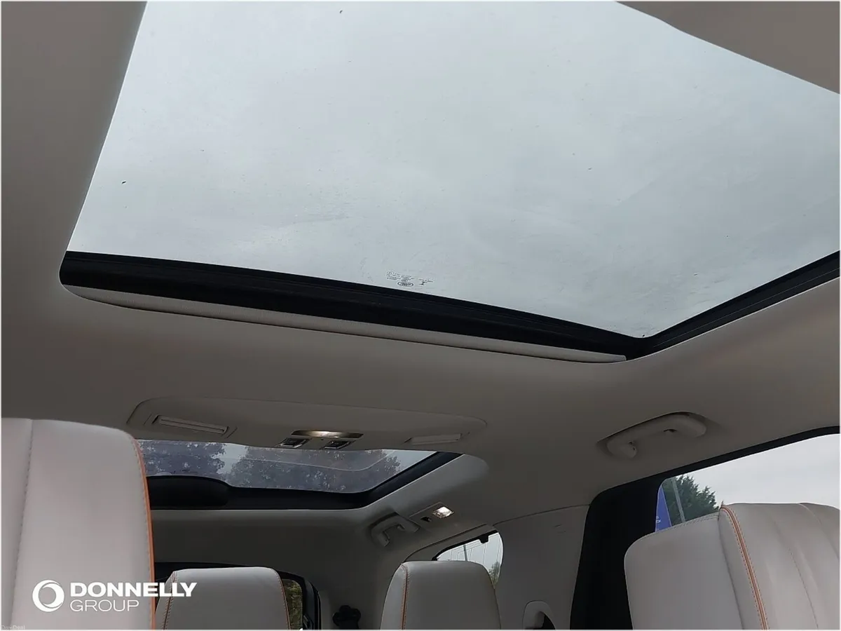 Land Rover Discovery Diesel Sw HSE Luxury - Image 4