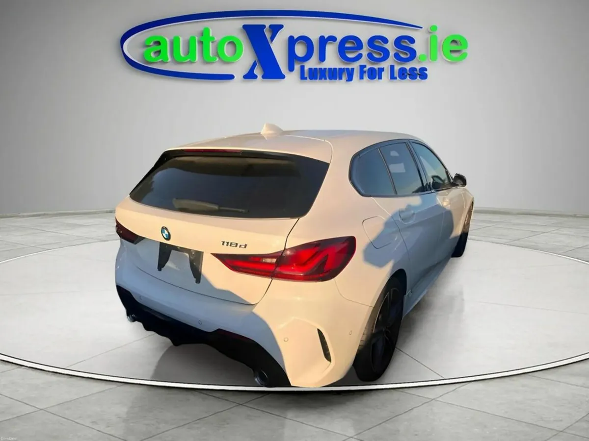 BMW 1-Series 118D M Sport Automatic, Reversing cam - Image 3