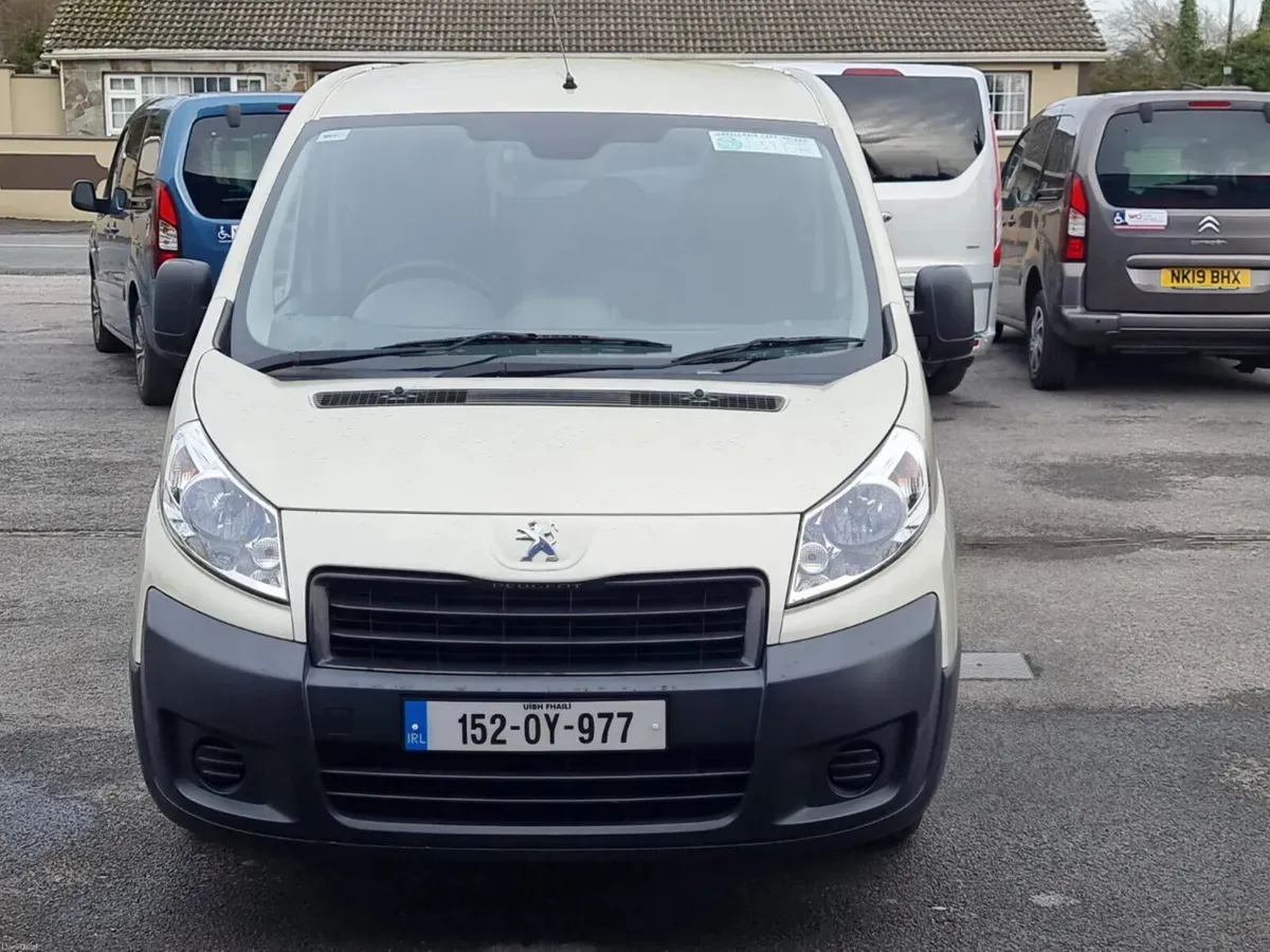 Wheelchair Accessible Peugeot Expert - Image 3