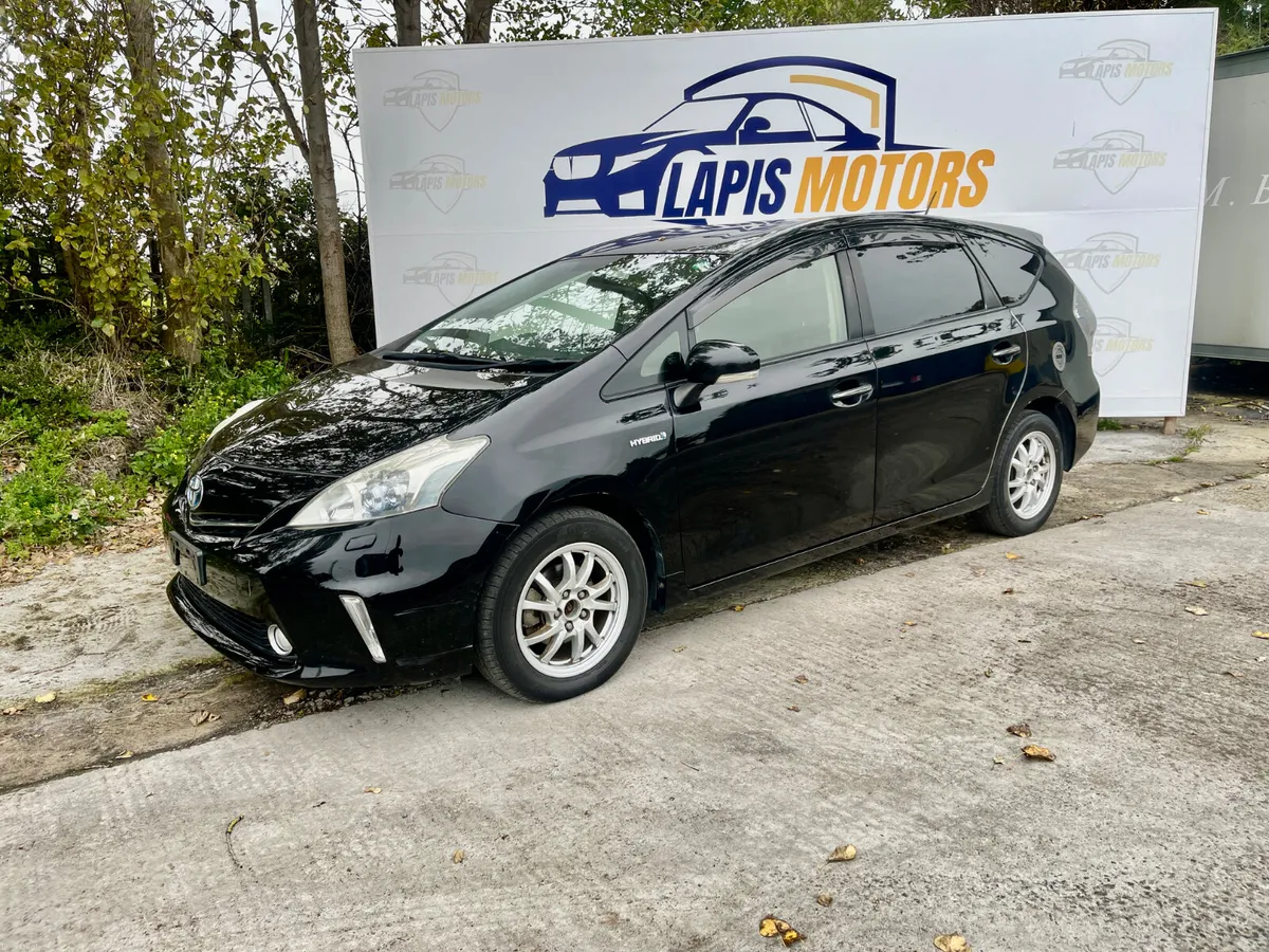 Toyota Prius Alpha 7 seater Low miles New NCT - Image 2