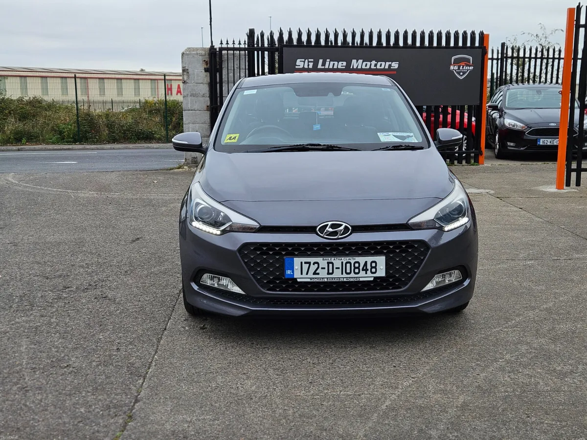 Hyundai i20  1.2 Deluxe - Image 4