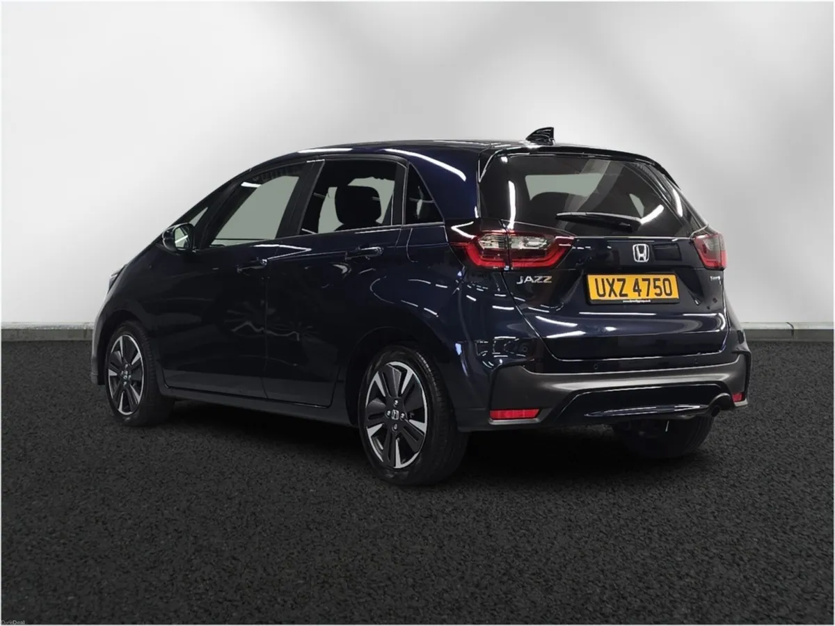 Honda Jazz Hatchback Advance - Image 3