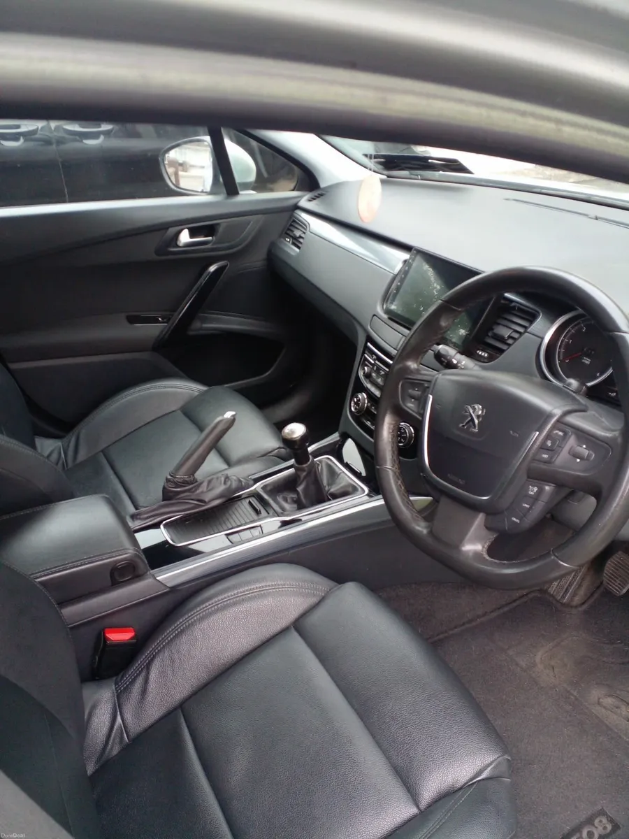 Peugeot 508 2012 - EXCELLENT CONDITION - Image 4