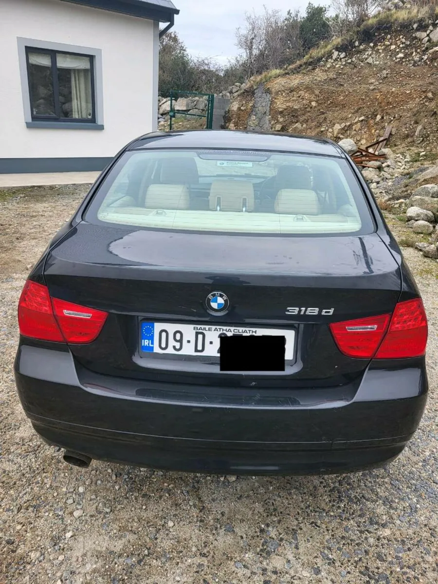 BMW 318D - Image 2