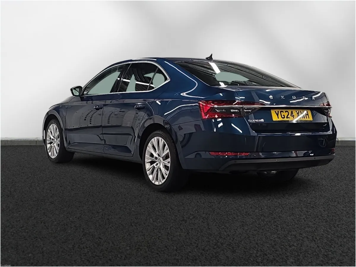 Skoda SUPERB Diesel Hatchback SE L - Image 2