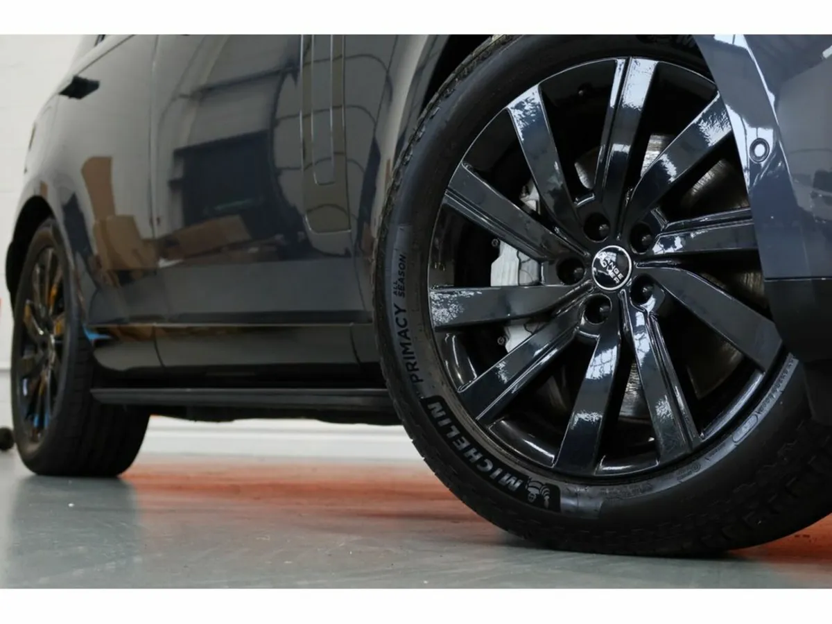 Land Rover Range Rover 3.0 P460E SE 460PS 5DR Auto - Image 2