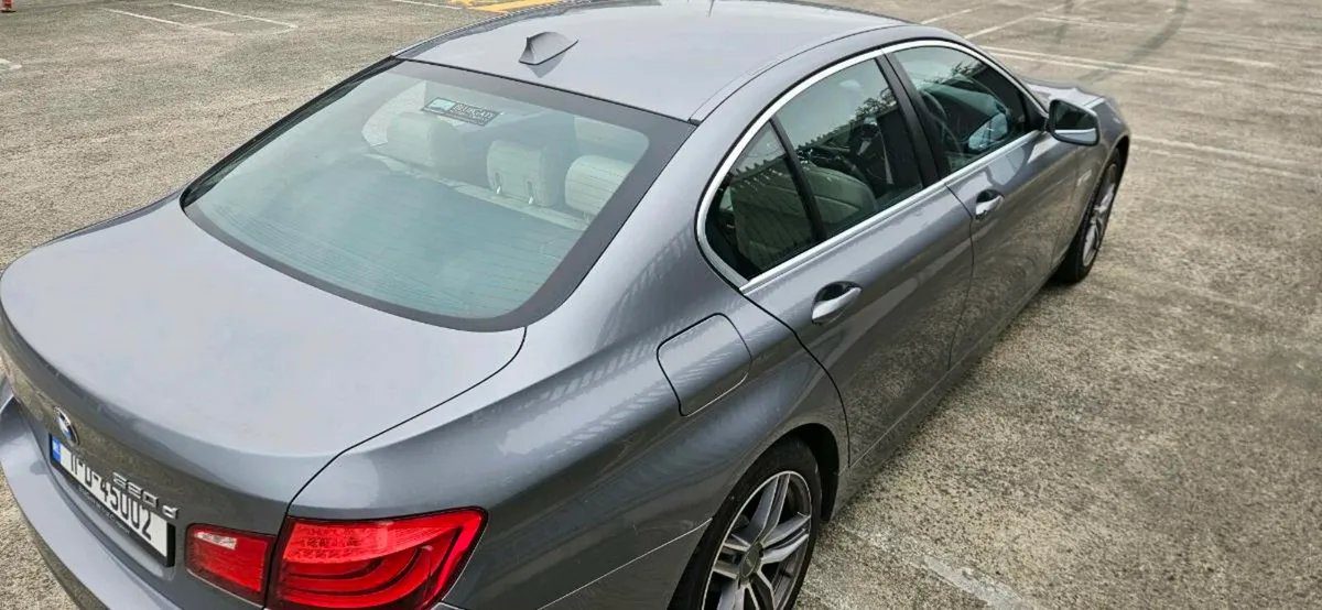 FOR SALE 5 SERIES BMW 520D - Image 3