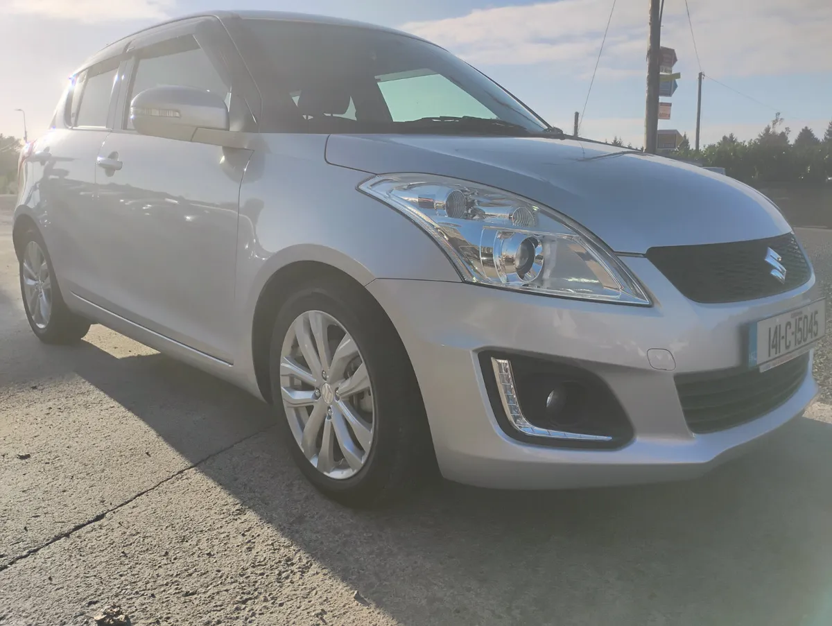 2014 SUZUKI SWIFT - Image 1