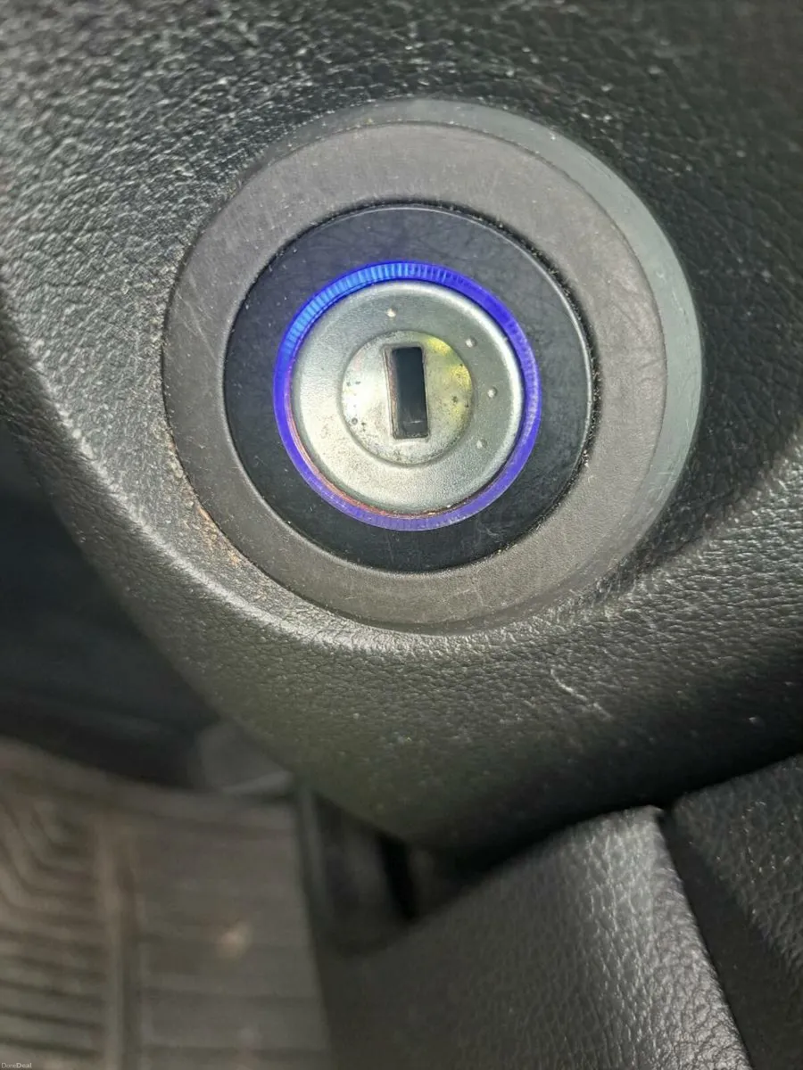 Hyundai  i30 perfect condition - Image 2