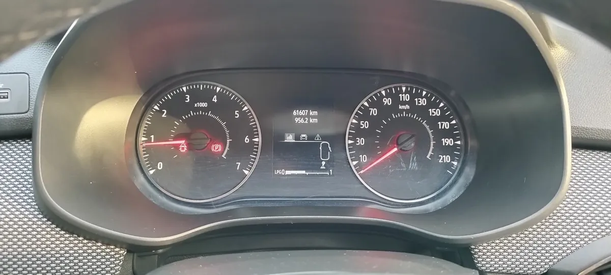 Dacia Sandero Stepway 2021 - Image 3