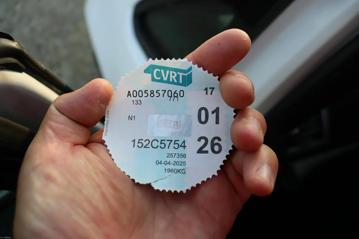 Vauxhall Astra Van 2015 (Commercial) - Image 2