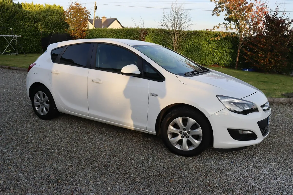 Vauxhall Astra Van 2015 (Commercial) - Image 1