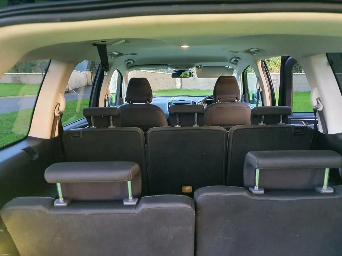FORD GALAXY TITANIUM MODEL 7 SEATER 2017 - Image 4