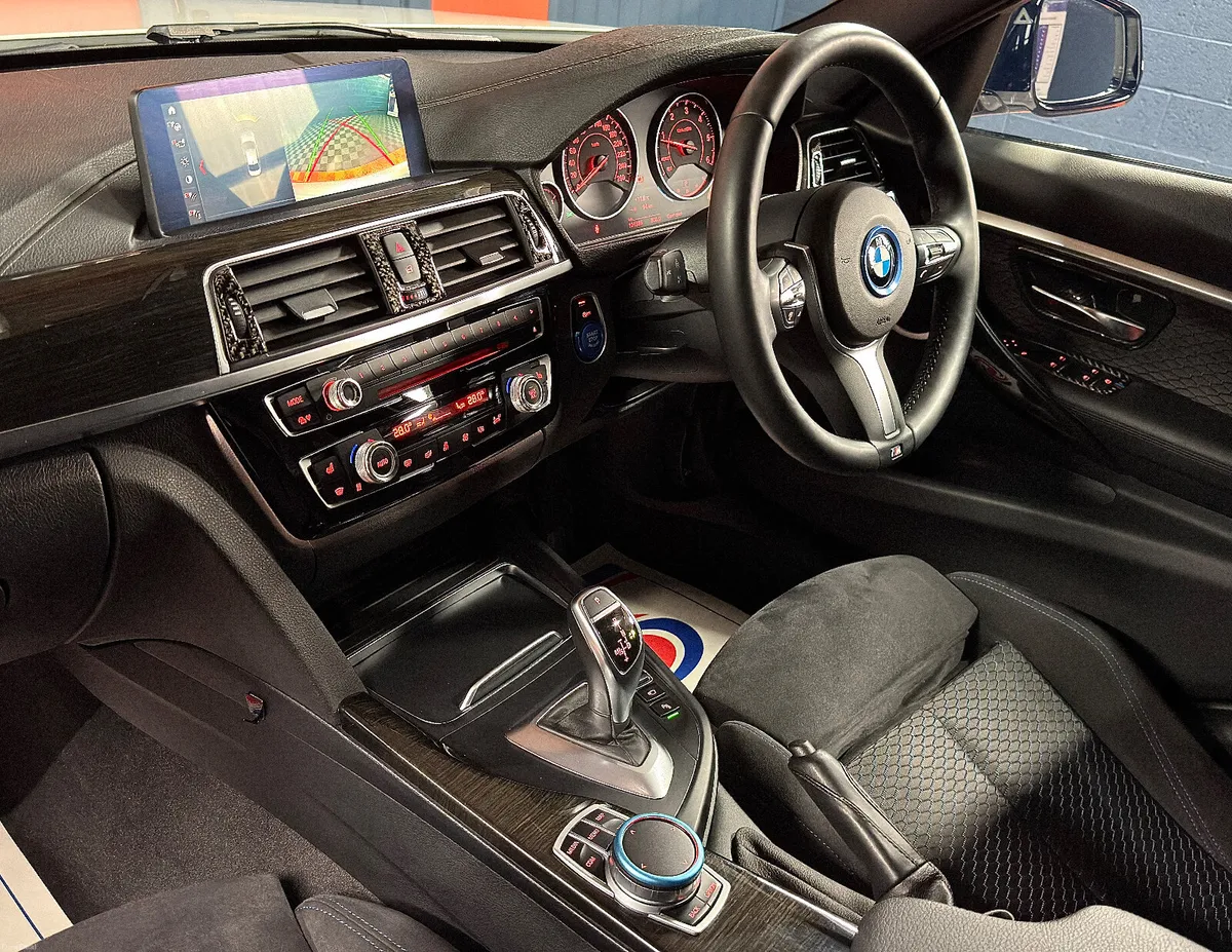 2017 BMW 320D M-Sport Auto  190BHP  M-Performance - Image 4