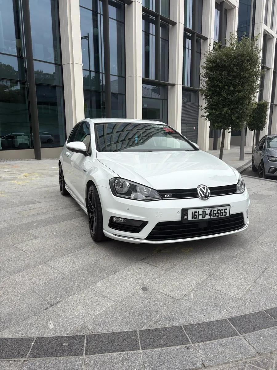 VW Golf Mk7 R-Line (Full Spec) - Image 3