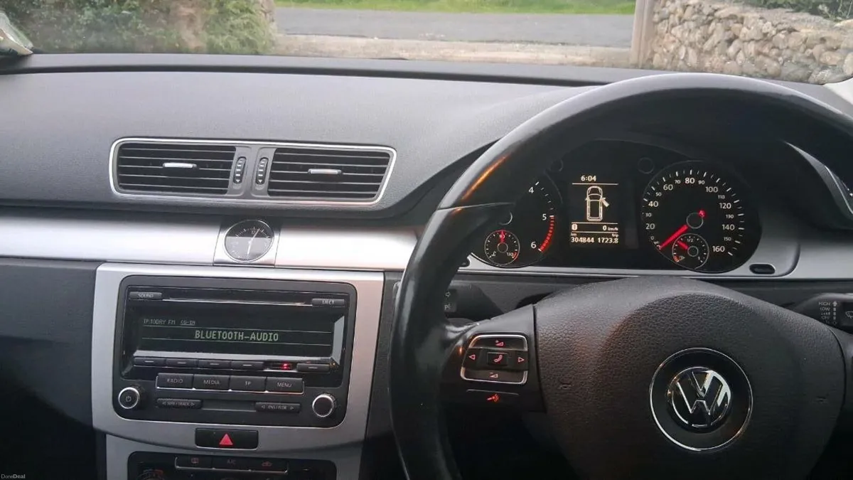 VW Passat - Image 3