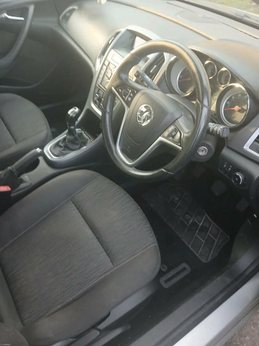 Vauxaull Astra Estate - Image 5
