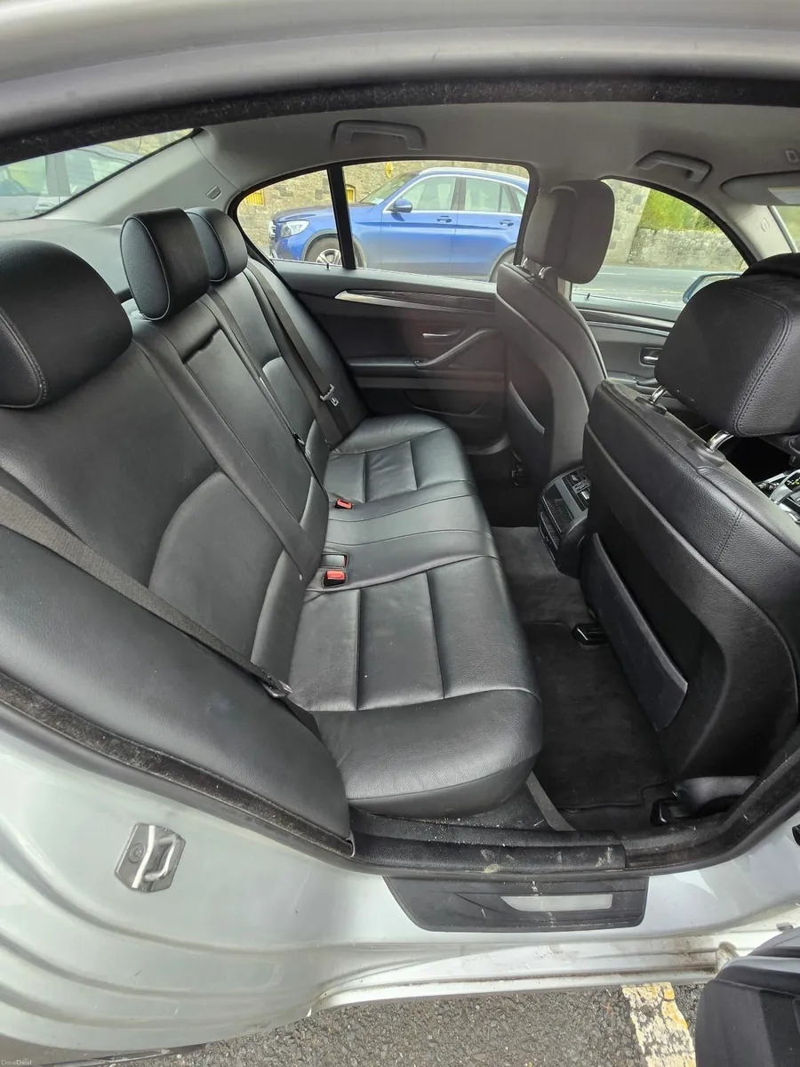BMW 5-Series 2013 - Image 2