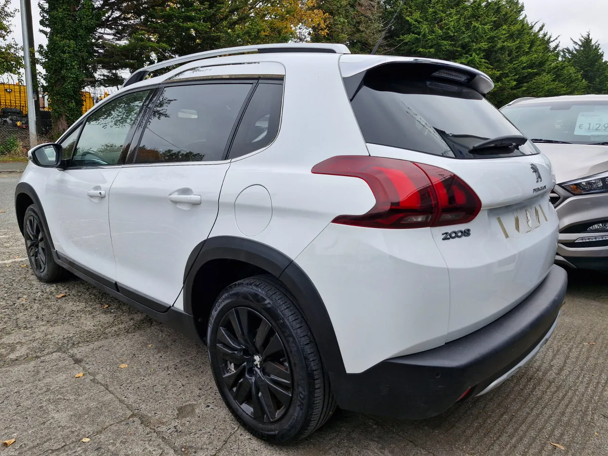 2017 PEUGEOT 2008 ALLURE 1.2L PETROL 82BHP MANUAL - Image 4