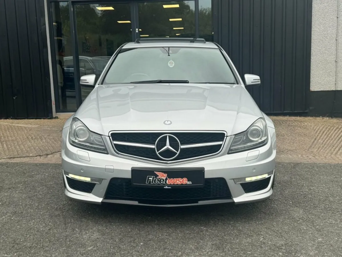 6.3 C63 V8 AMG Saloon 4dr Petrol SpdS MCT Euro 5 ( - Image 2