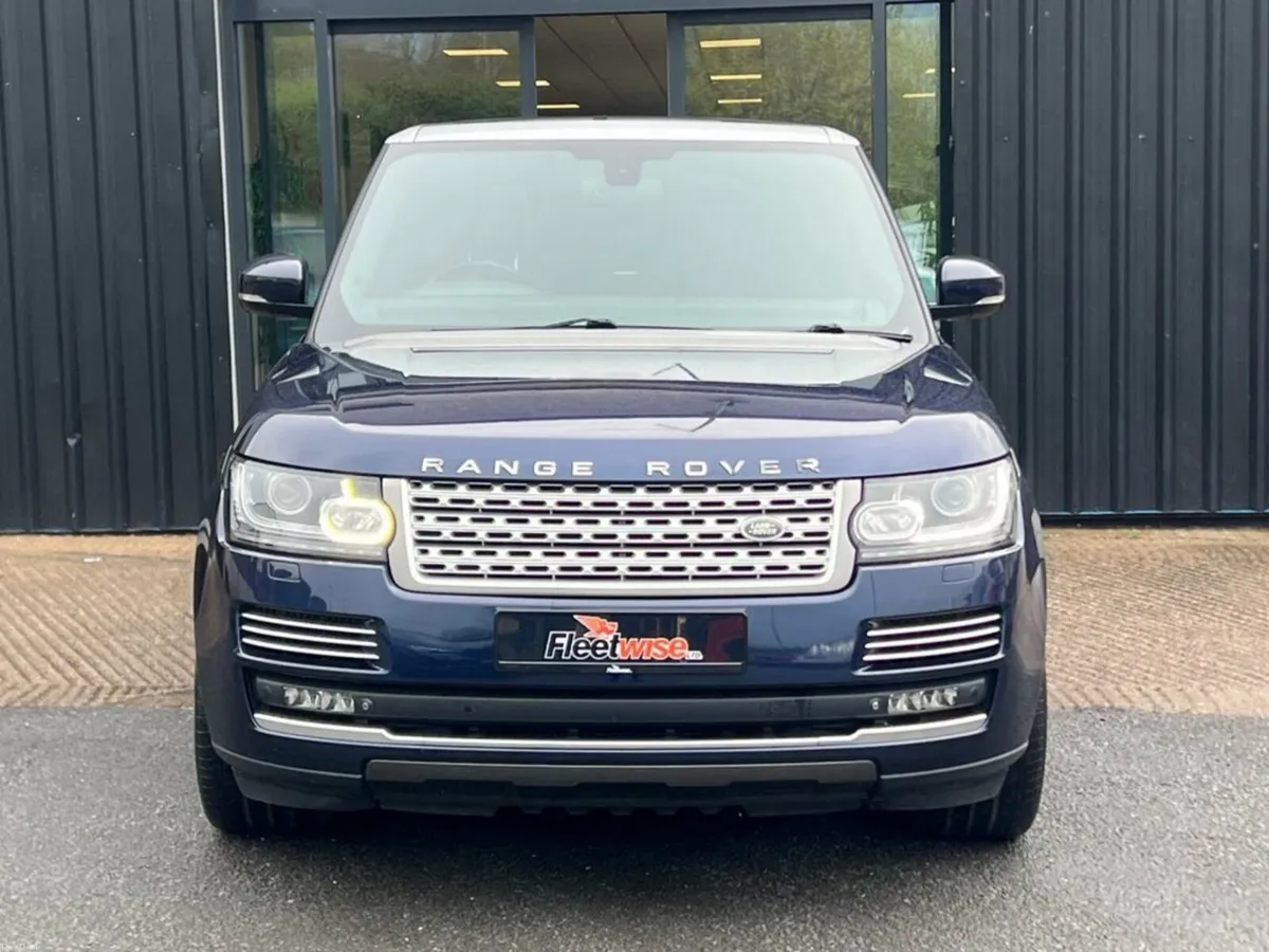 4.4 SD V8 Autobiography SUV 5dr Diesel Auto 4WD Eu - Image 2