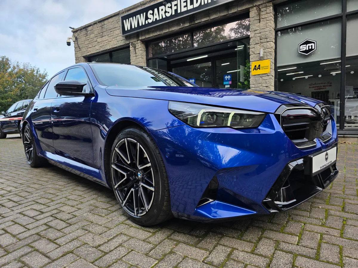 2025 BMW M5 4.4 V8 HYBRID  727 BHP - Image 3