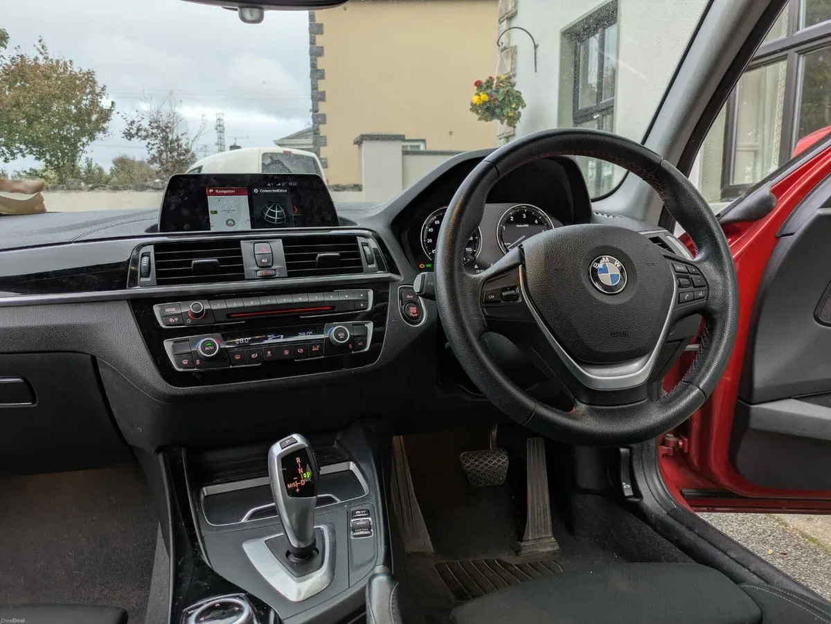 BMW 1-Series 2018 - Image 4