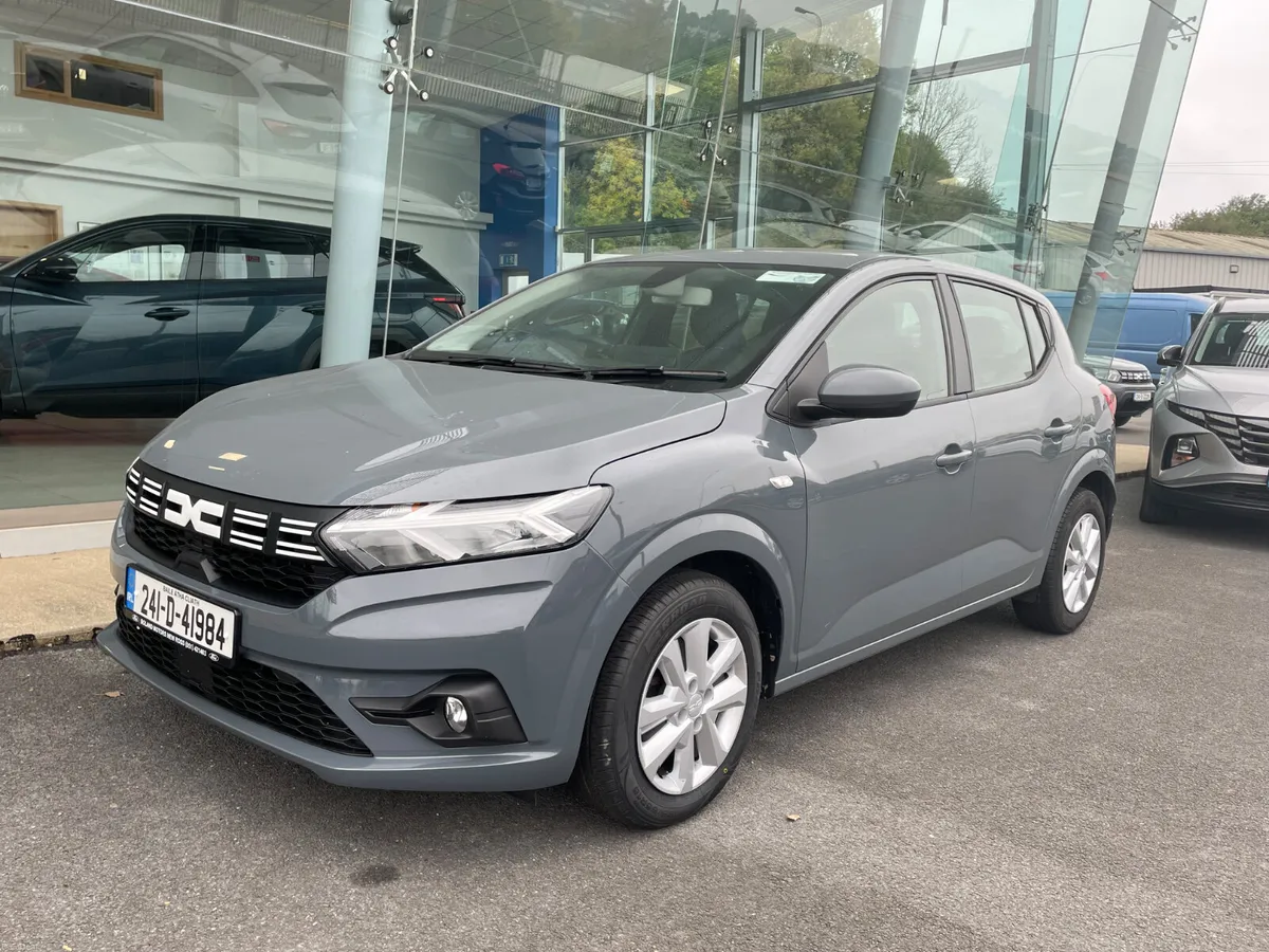 Dacia Sandero 1.0 Petrol Automatic - Image 1
