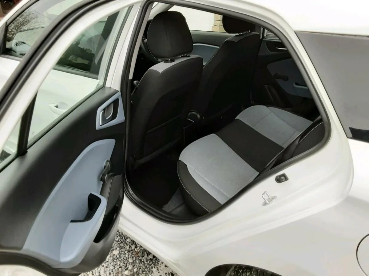 Hyundai i20 1.2 petrol - Image 3