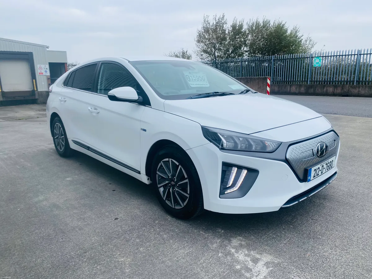 212 Hyundai IONIQ 38KW Electric €15,950 - Image 3