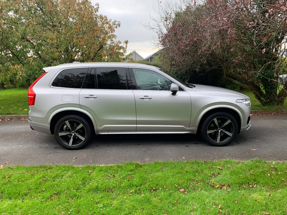 Volvo XC90 2019 R-DESIGN DIESEL - Image 1