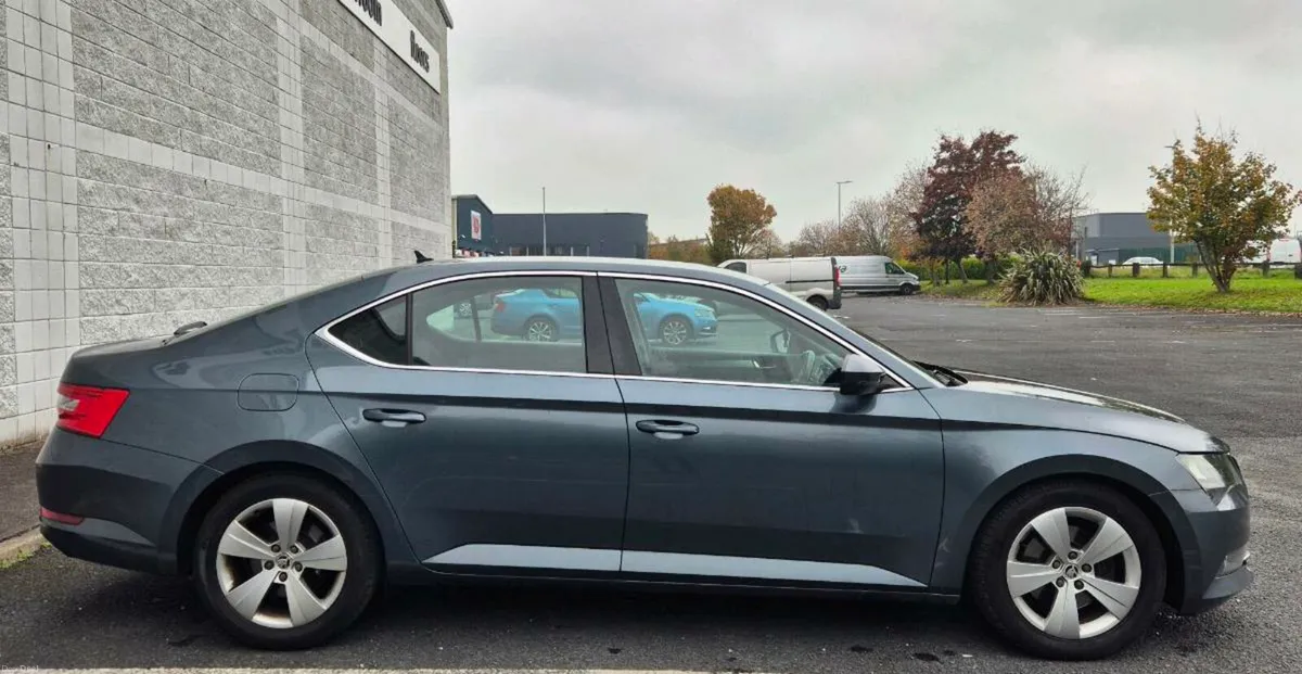 16 Skoda Superb 1.6 Tdi..New NCT.. - Image 3