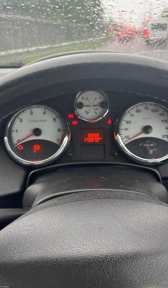 Peugeot 207 2008 - Image 1