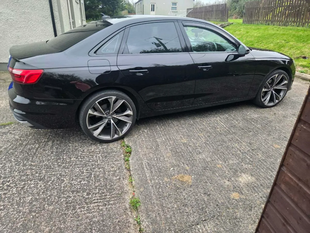 Audi a4 2021 - Image 3