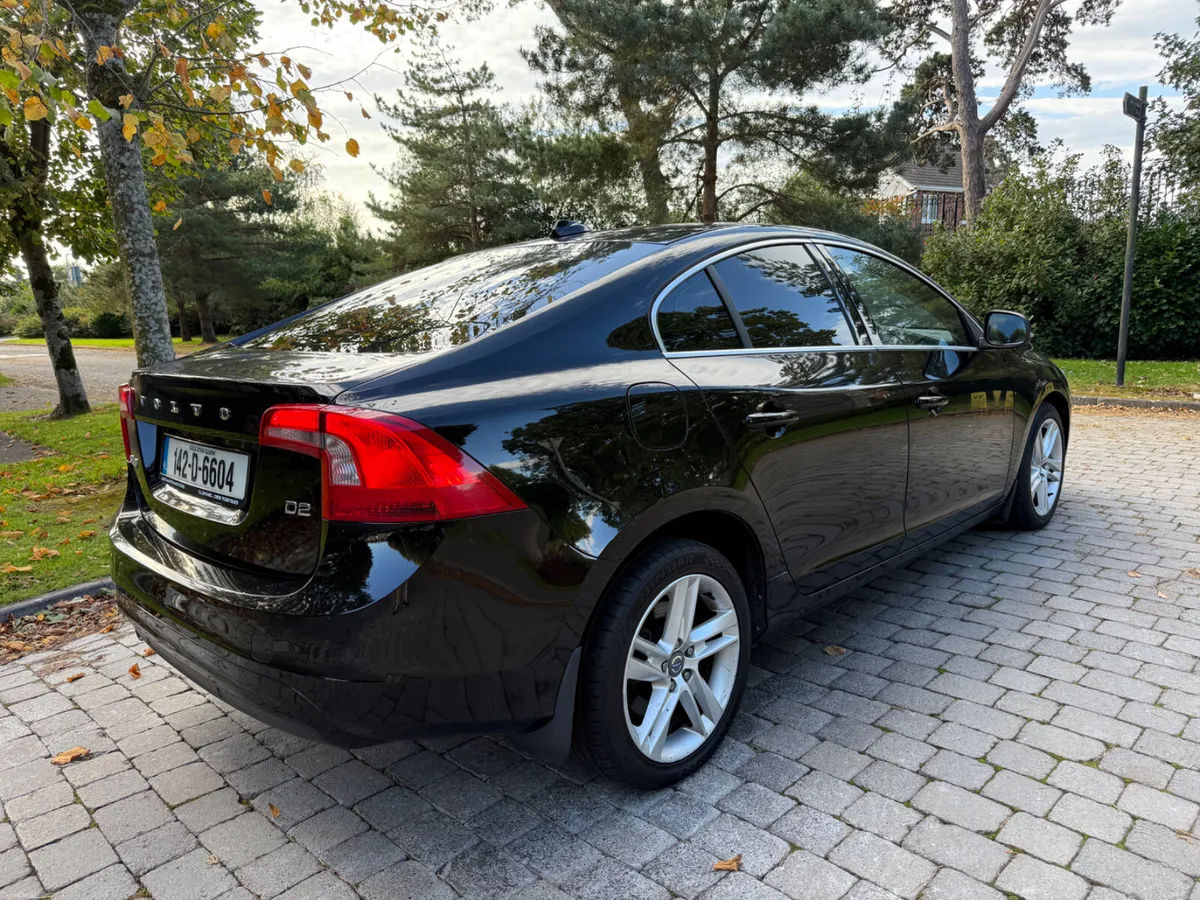 Volvo S60 2014 LEATHER SEATS - Image 4