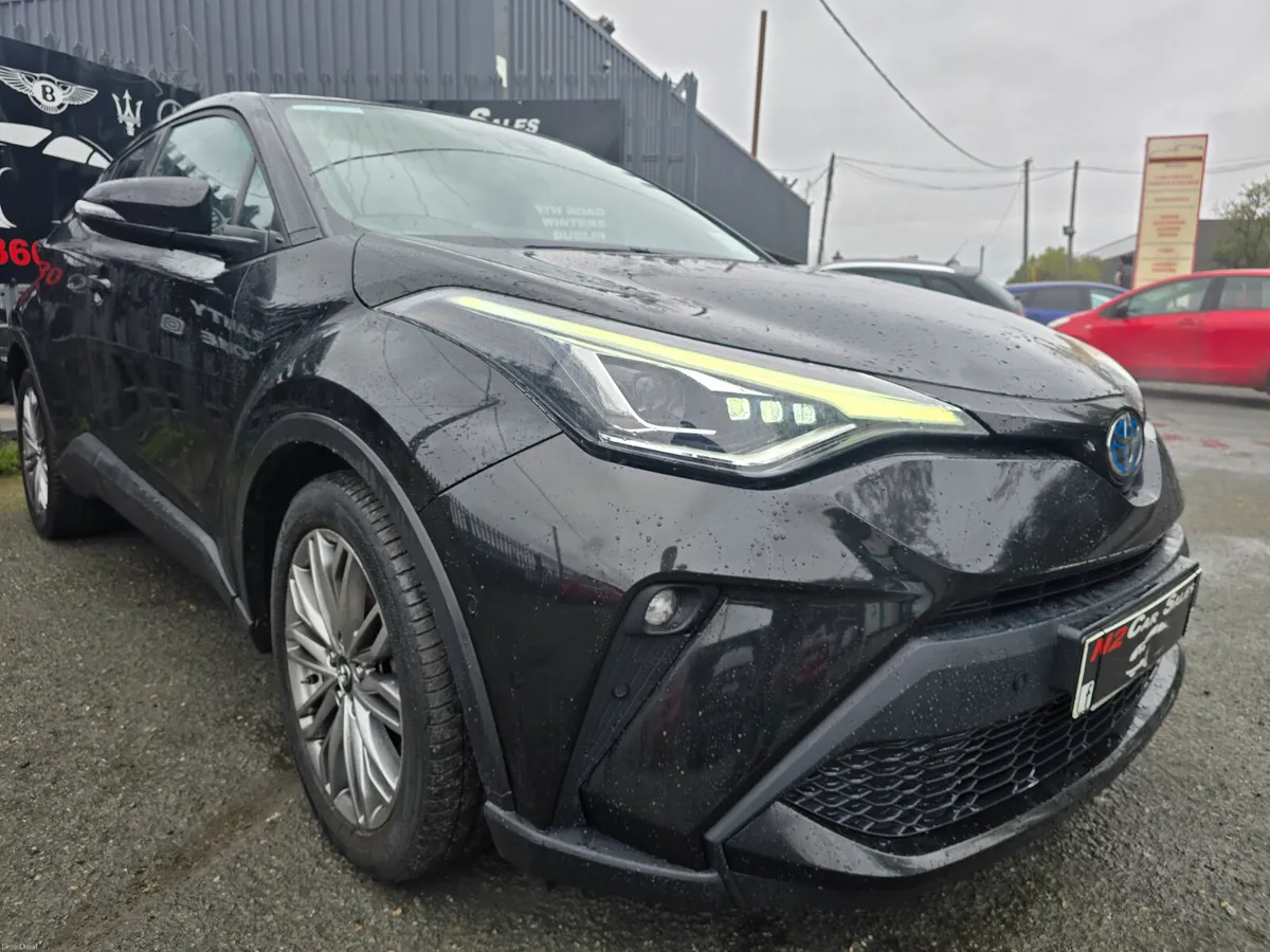 231 Toyota C-HR Hybrid, LOW MILES, LIKE NEW - Image 2