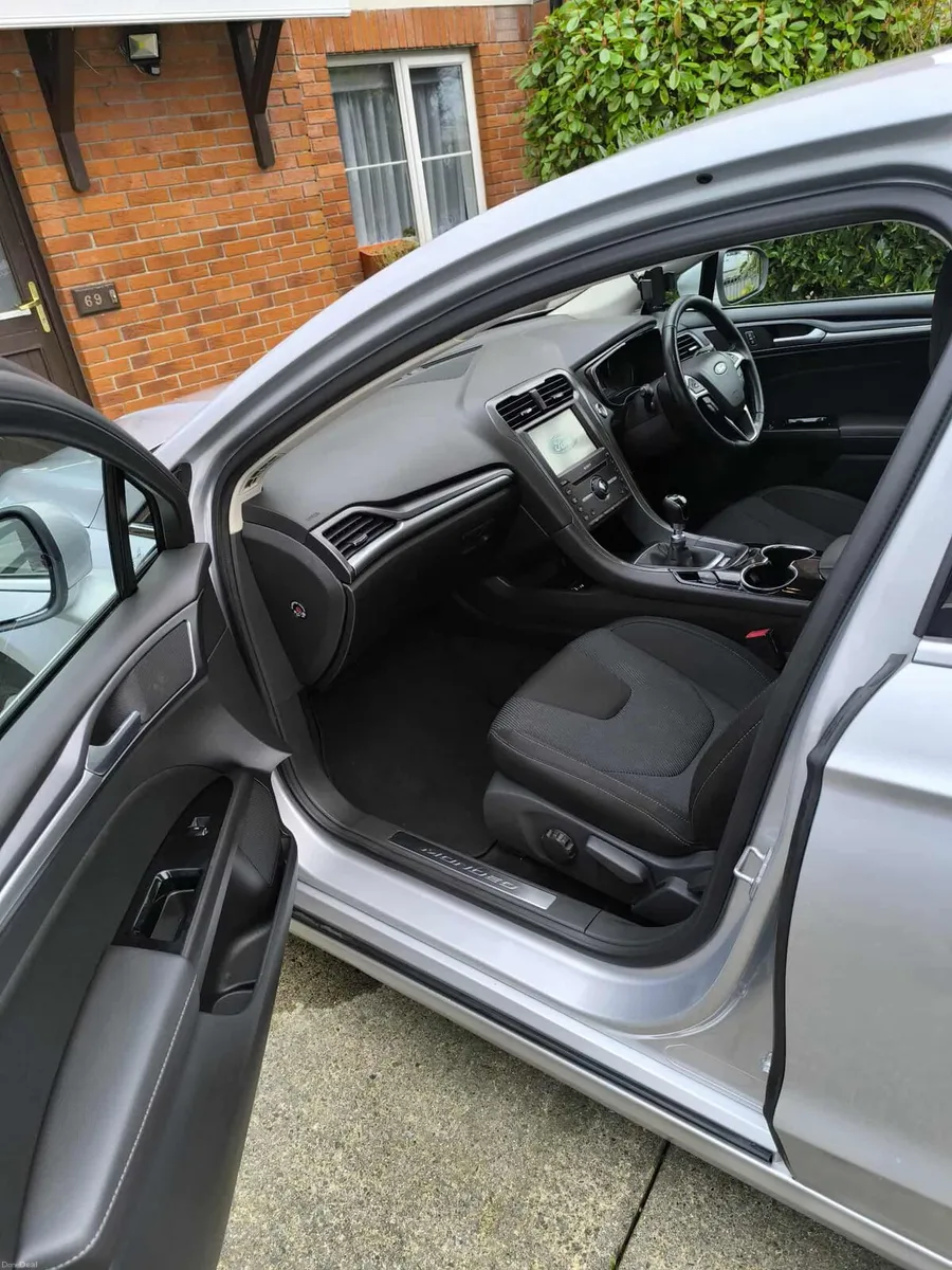 Ford Mondeo Titanium 2016 NCT 08 26 TAX 03 26 - Image 4