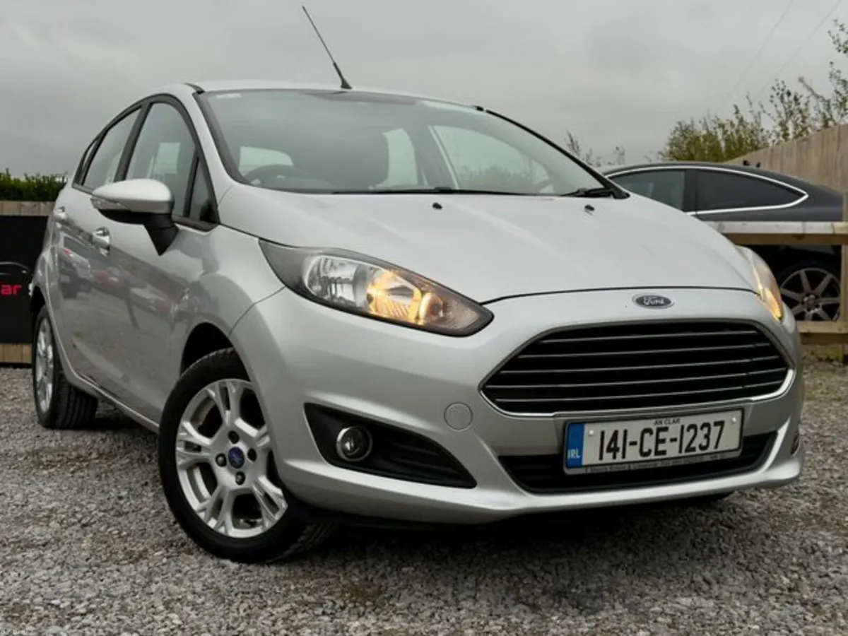 Ford Fiesta MCA Zetec 1.5 75PS M5 4DR - Image 3