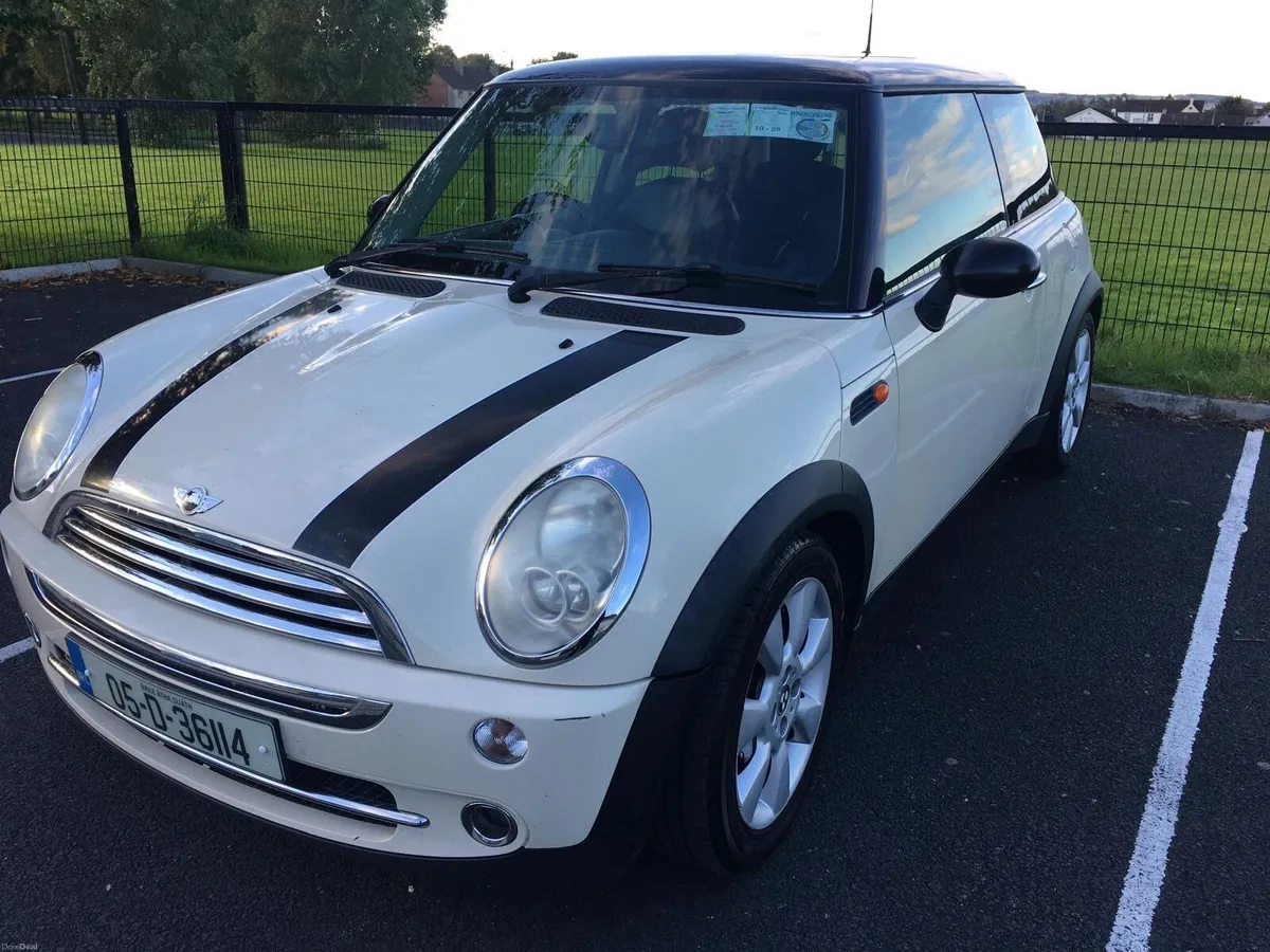 Mini Cooper 2005 - Image 1