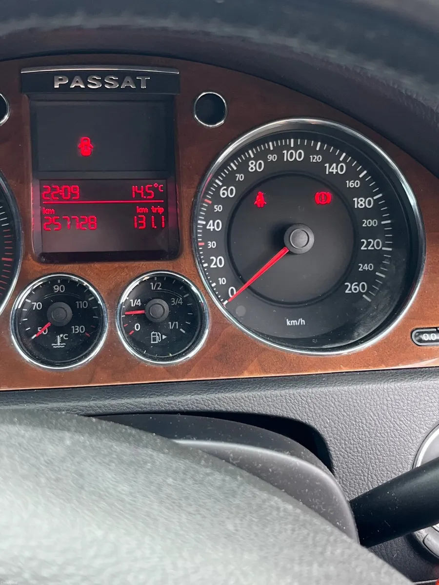 Volkswagen Passat 2008 - Image 3