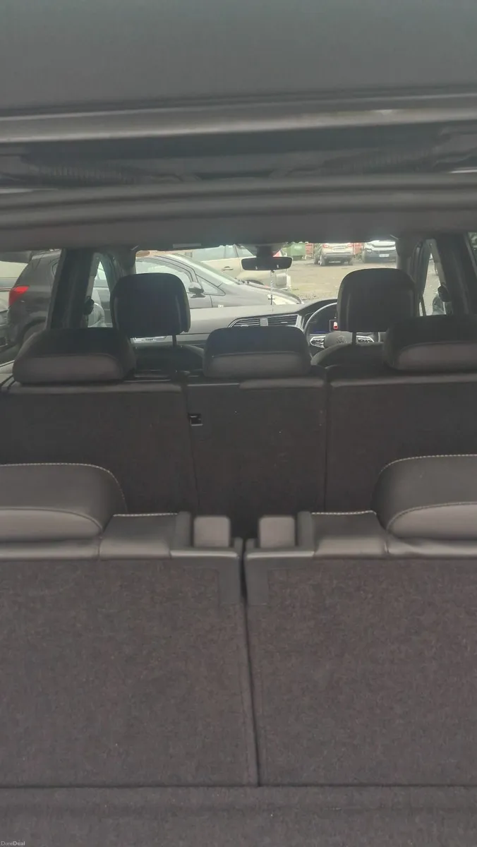 Volkswagen Tiguan 22 2.0TDI 150BHP R-LINE AUTOMAT - Image 2