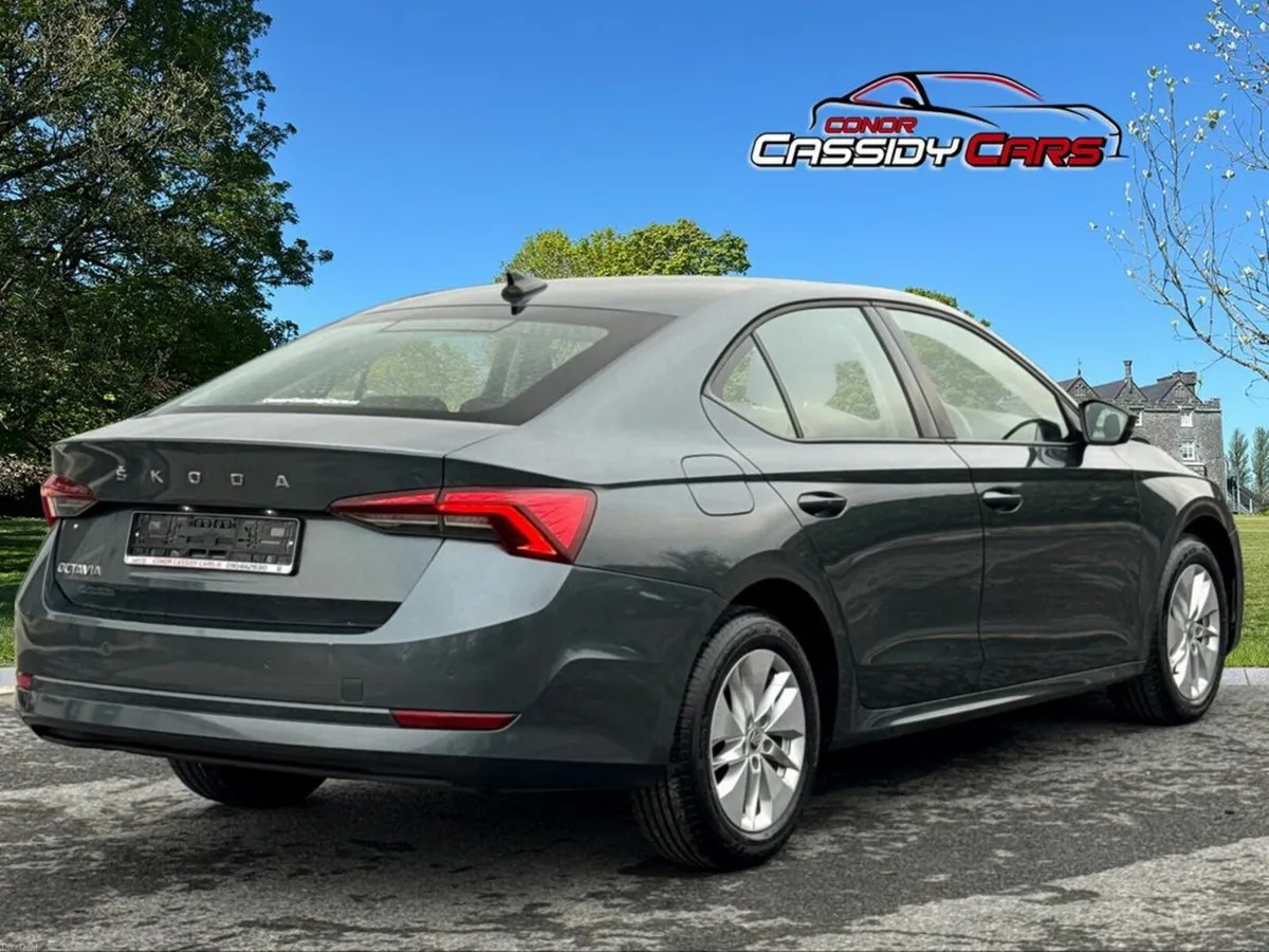 Skoda Octavia SE TECHNOLOGY TDI - Image 2