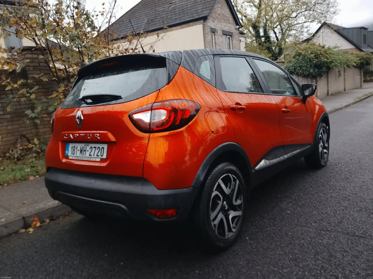 Renault Captur Dynamique NAV DCI 90 PH 4DR - Image 3