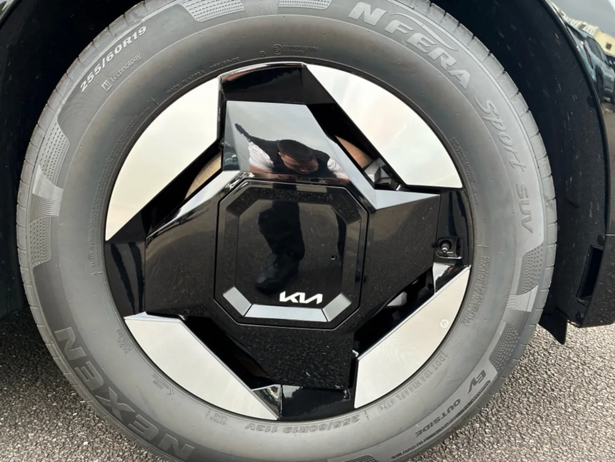 Kia EV9 Earth MY25 - Image 4