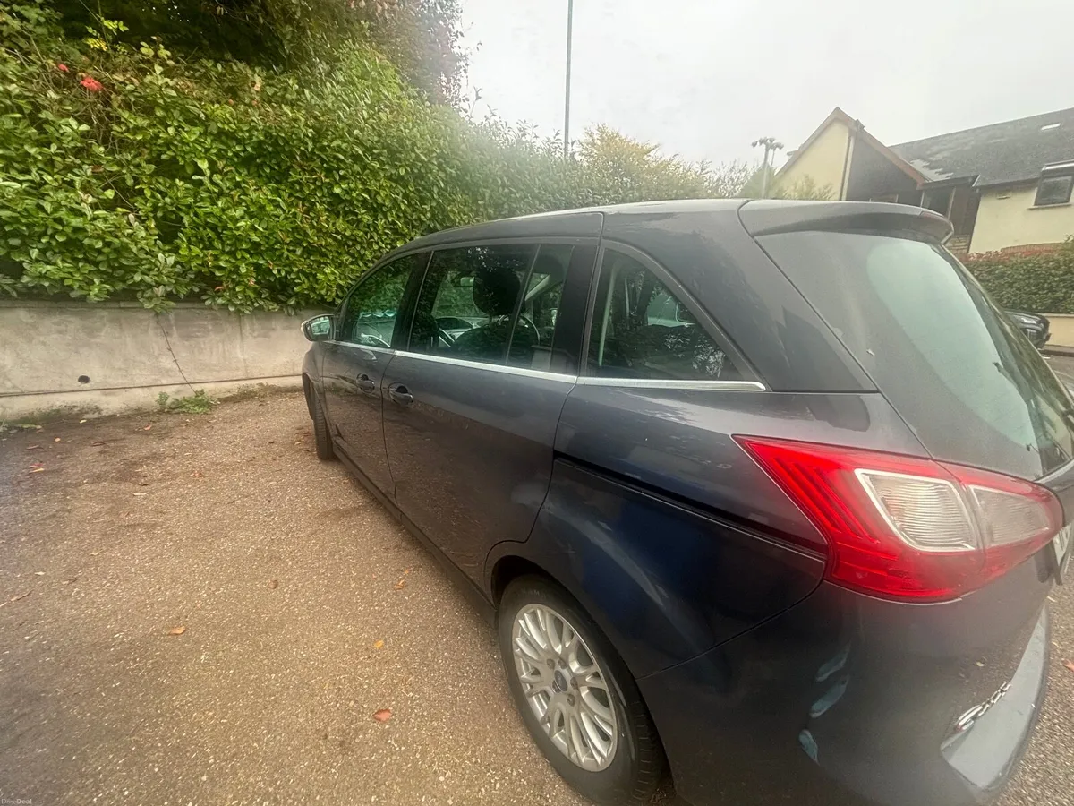 Ford Grand C-Max 2011 - Image 4