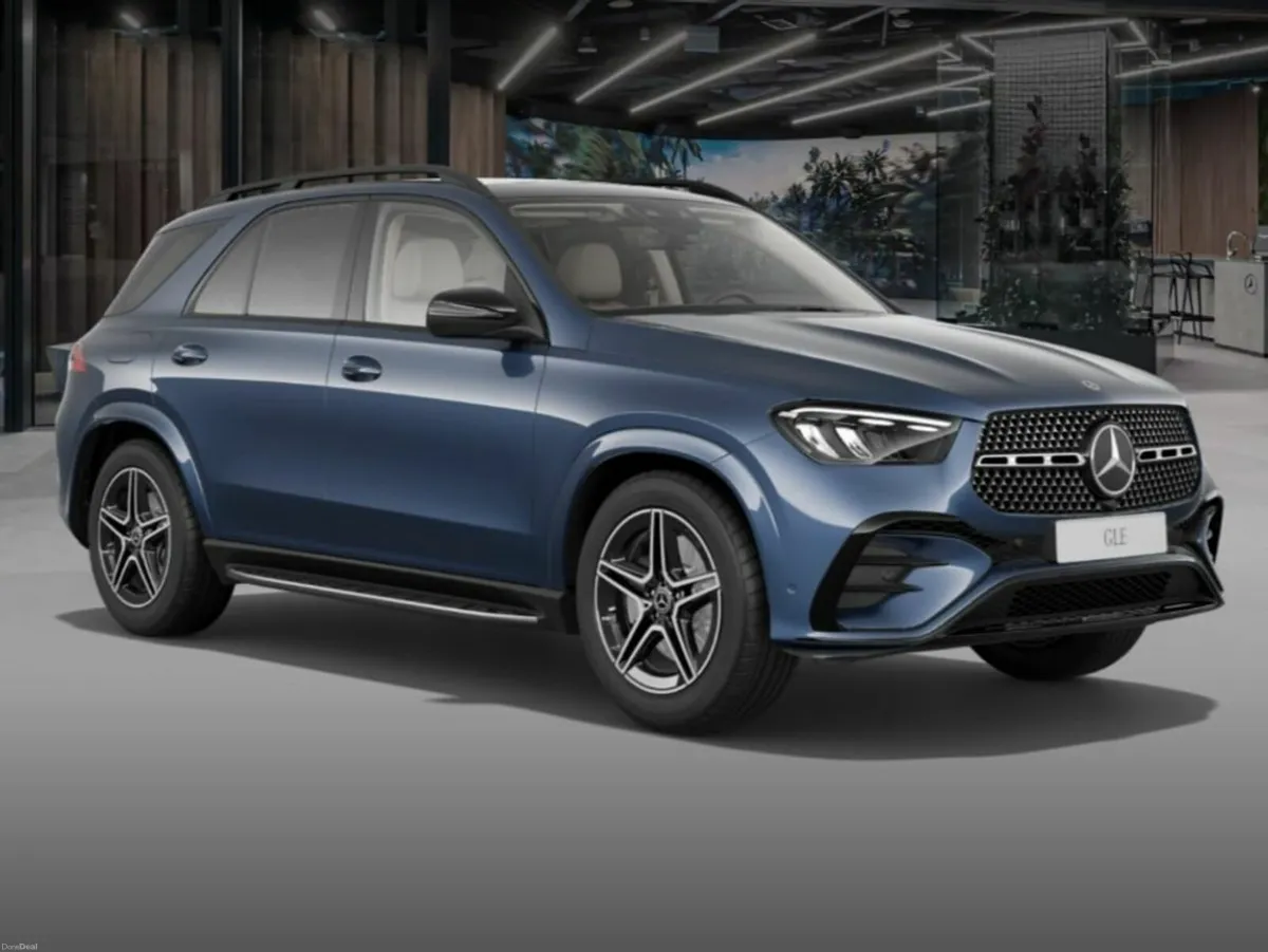 Mercedes-Benz GLE 350de AMG 4Matic Pan Roof Night - Image 4